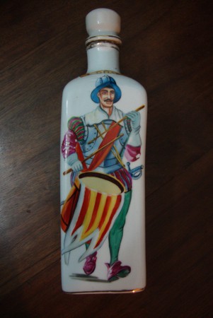 Garrafa de cognhac pintada à mão.